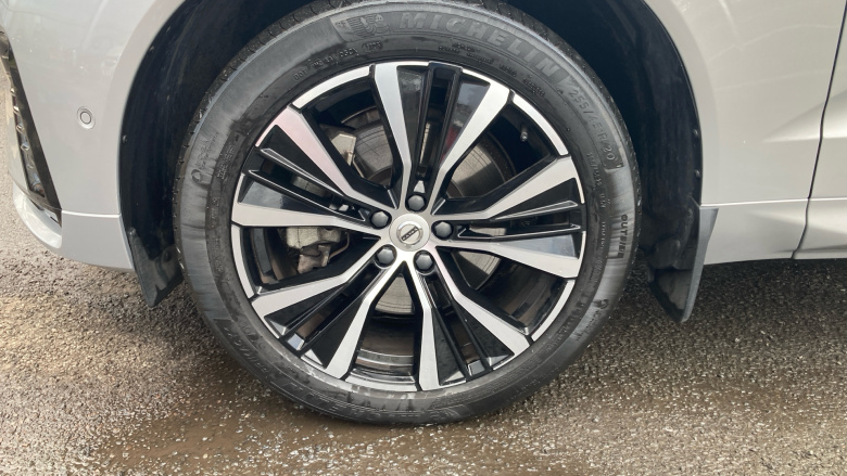 Volvo XC60 2.0 B4D Plus Dark 5dr AWD Geartronic Diesel Estate